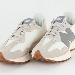 Brand New- New Balance 327 Moonbeam Shadow Grey
